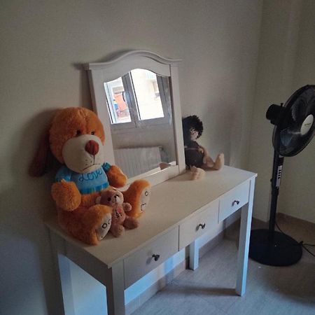 Habitacion Amplia Y Comoda レウス エクステリア 写真